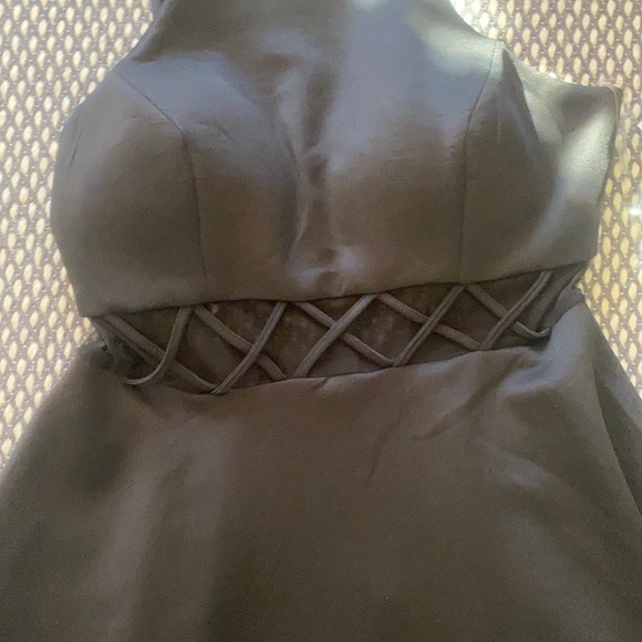 Stylish high-neck black dress with sheer waist - Picture 3 of 4